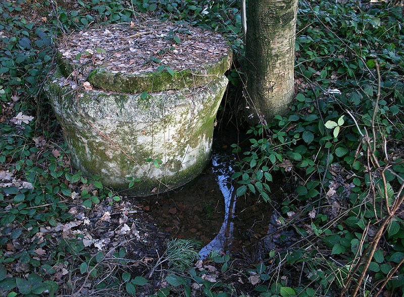 studna U Včelína (2545)